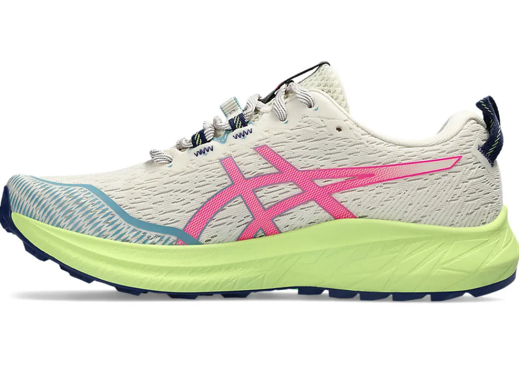 fujilite__3-4.webp ASICS FUJI LITE™ | Trail running>FUJILITE 4 Birch/Hot Pink