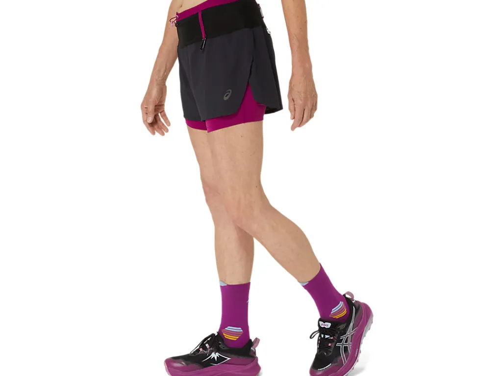 fujitrail_n_short_2.webp ASICS Kleding | Trail running>FUJITRAIL 2-N-1 SHORT Performance Black/Blackberry