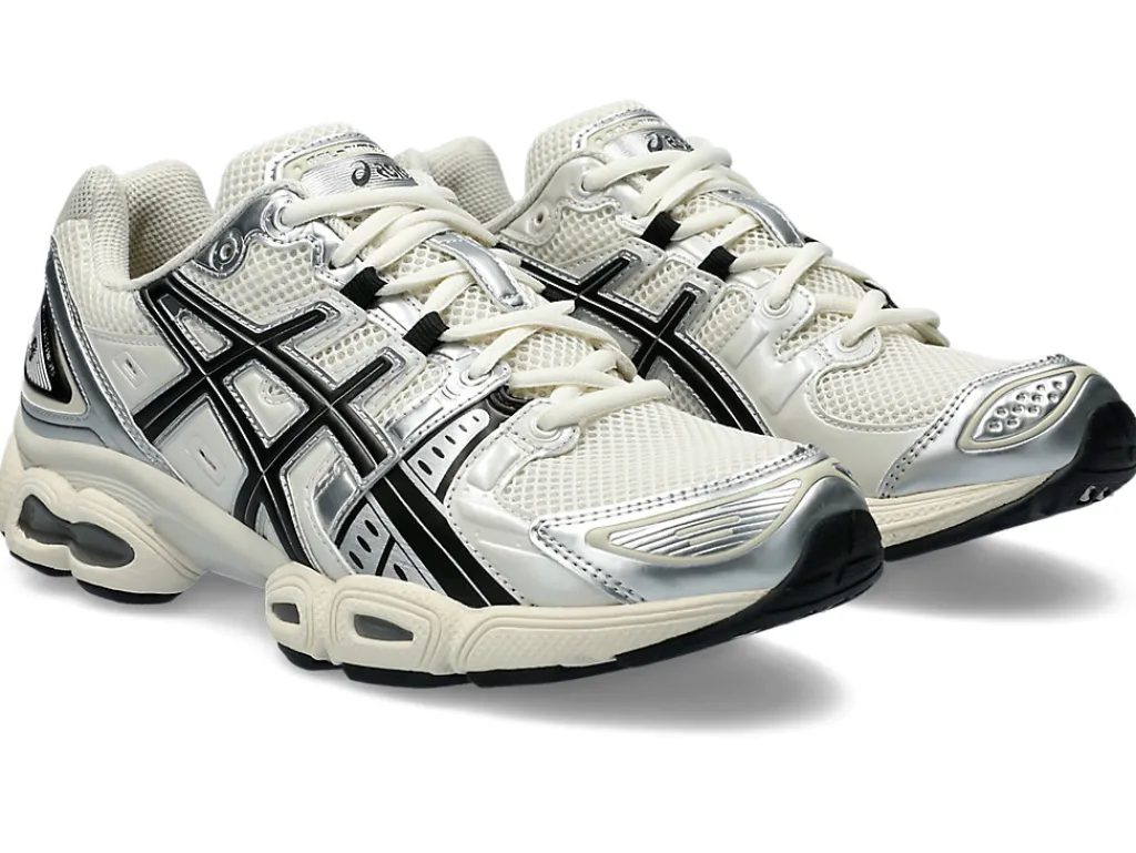 gelnimbus__1-21.webp ASICS Nieuw binnen | GEL-NIMBUS 9>GEL-NIMBUS 9 Cream/Black