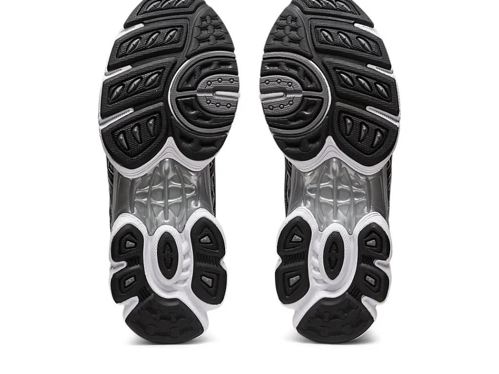 gelnimbus__6-24.webp ASICS GEL-NIMBUS 9 | SportStyle>GEL-NIMBUS 9 Graphite Grey/Pure Silver