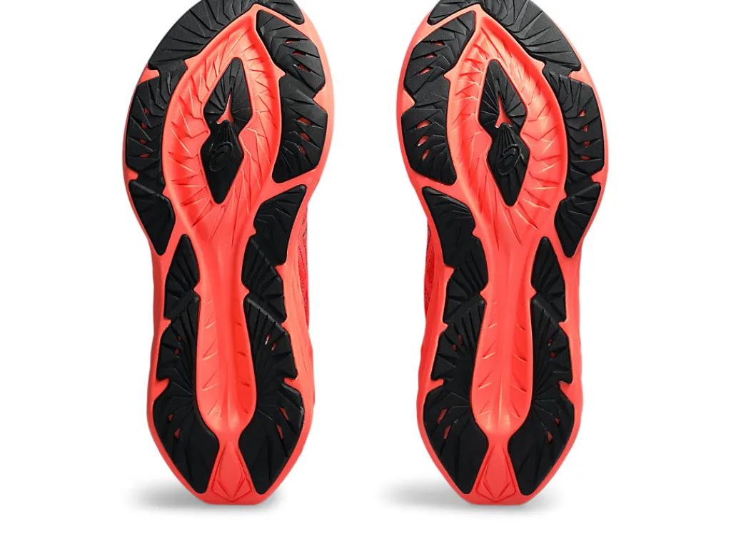 novablast__6.webp ASICS NOVABLAST™ | Run faster>NOVABLAST 4 Sunrise Red/True Red