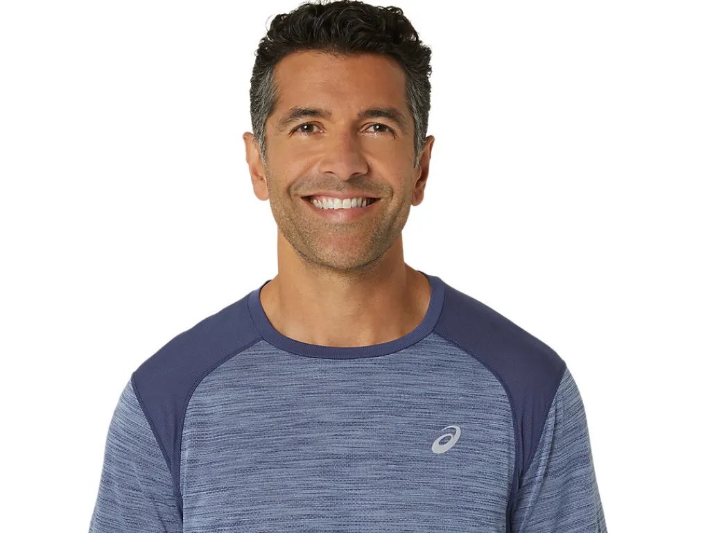 road_ss_top_3-4.webp ASICS Kleding | Hardlopen>ROAD SS TOP Denim Blue/Thunder Blue